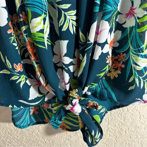 Verse - Arina Off the Shoulder Blouse - Tropical/Floral Print - Medium - Picture 8 of 9